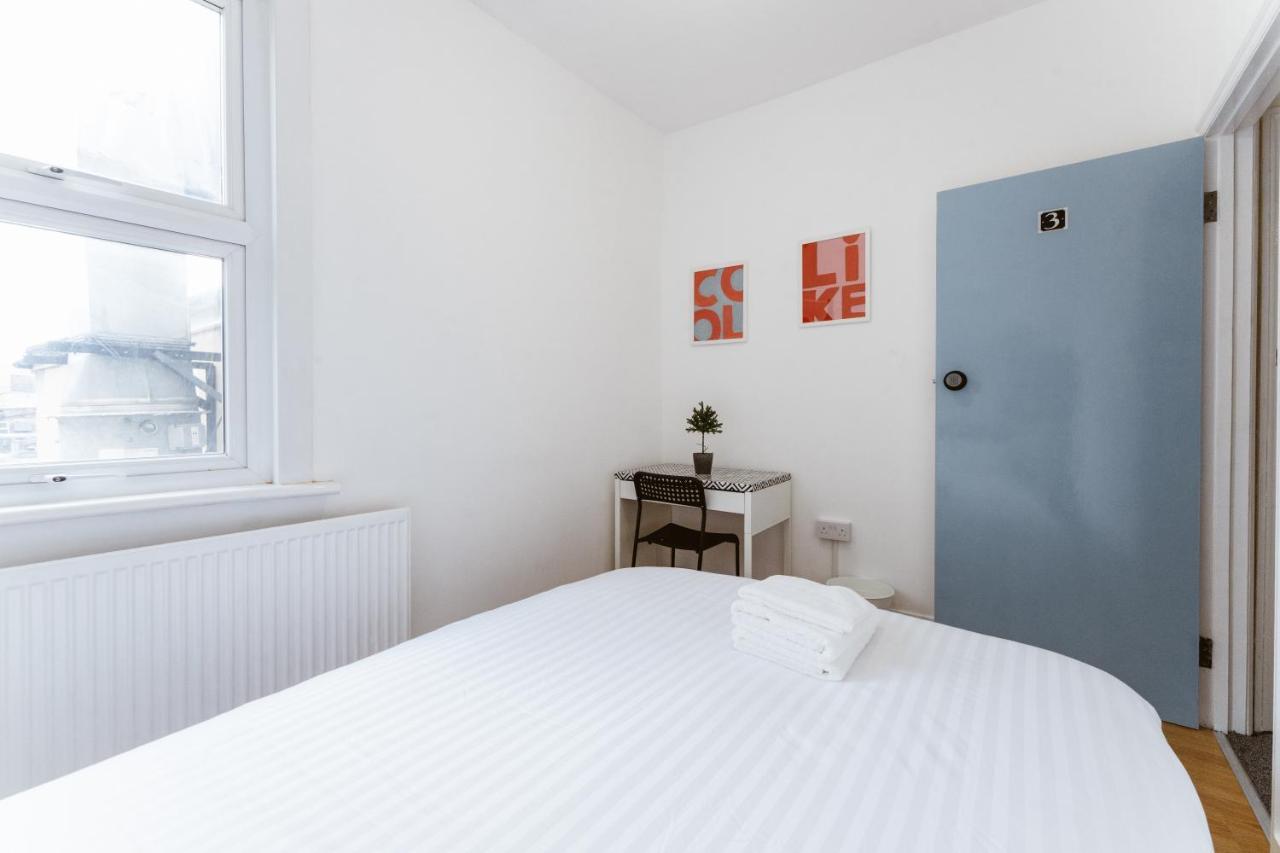 Mile End Double Rooms 86A London Exterior foto